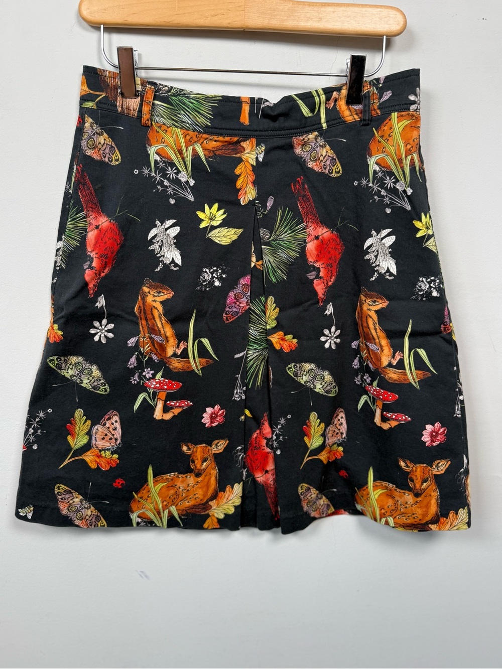 ModCloth Kickpleat Woodland Creature Skirt Black Cardinal Squirrel Mini Sz M